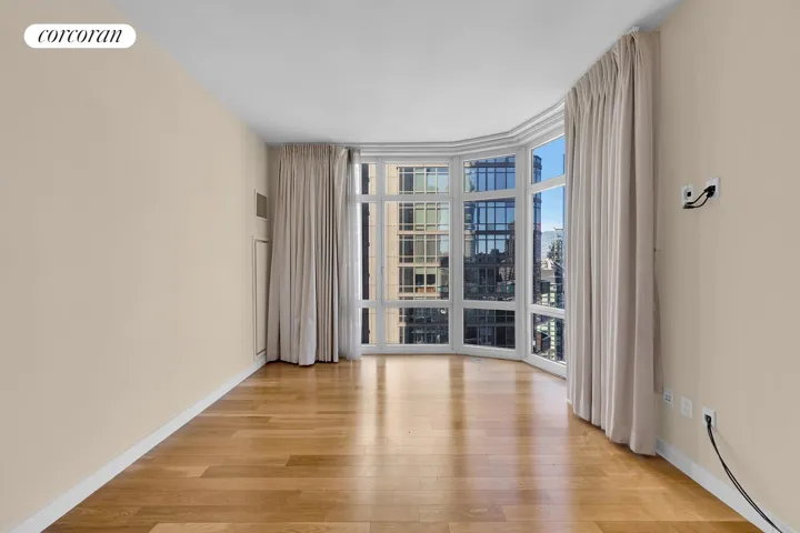 555 W 59TH Street, New York City, NY 10019