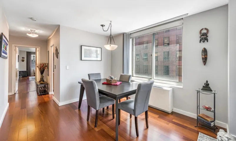 145 E 48th Street, New York City, NY 10017