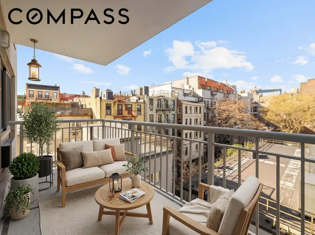 240 E 10th Street, New York City, NY 10003