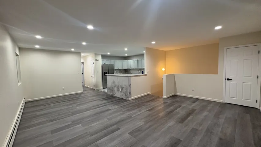 178 Beach 98th Street 3, New York City, New York 11694, 3 Bedrooms Bedrooms, 4 Rooms Rooms,2 BathroomsBathrooms,Residential Lease,For Rent,BEACH 98TH,RLS20068815