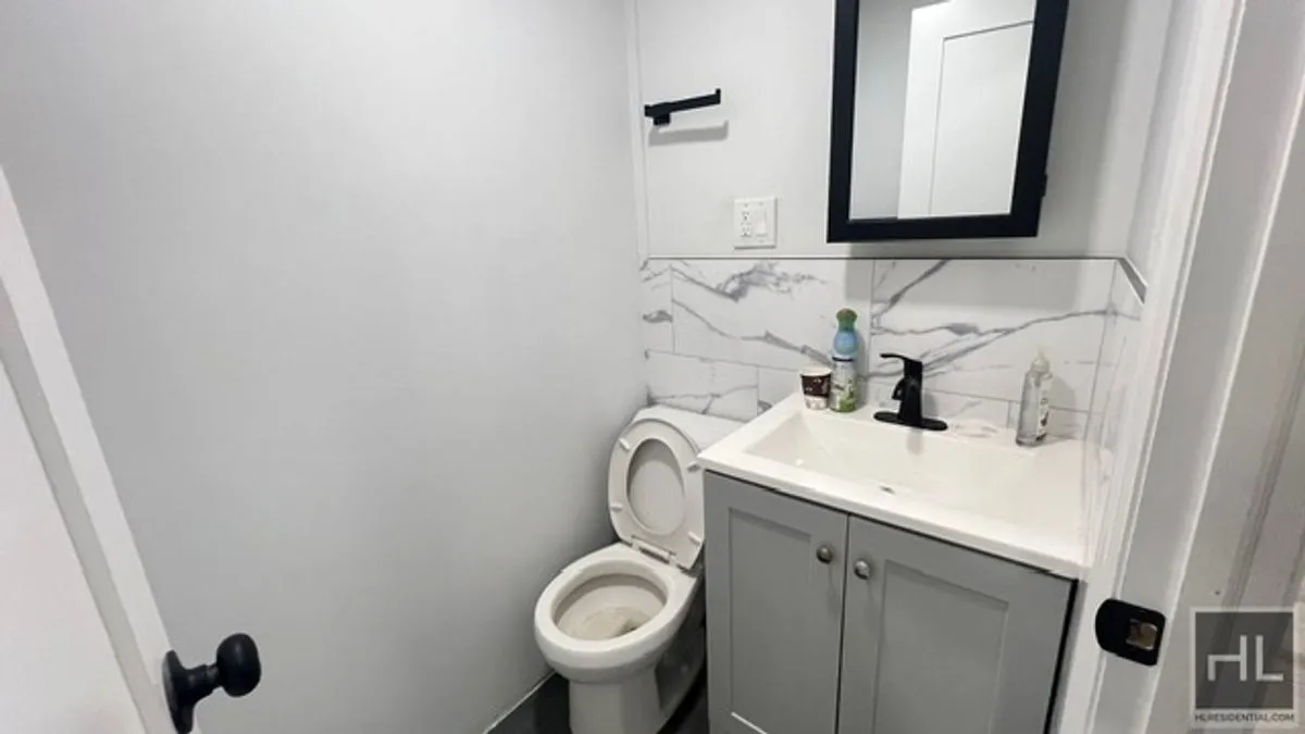 752 Lincoln Avenue Basement, New York City, New York 11208, 3 Bedrooms Bedrooms, 5 Rooms Rooms,1 BathroomBathrooms,Residential Lease,For Rent,Lincoln,RLS20069438 752 Lincoln Avenue Basement, New York City, New York 11208, 3 Bedrooms Bedrooms, 5 Rooms Rooms,1 BathroomBathrooms,Residential Lease,For Rent,Lincoln,RLS20069438