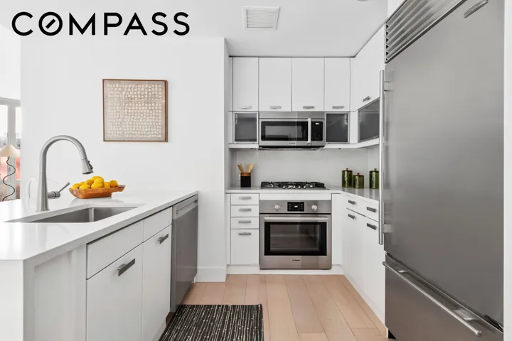 225 E 34th Street, New York City, NY 10016