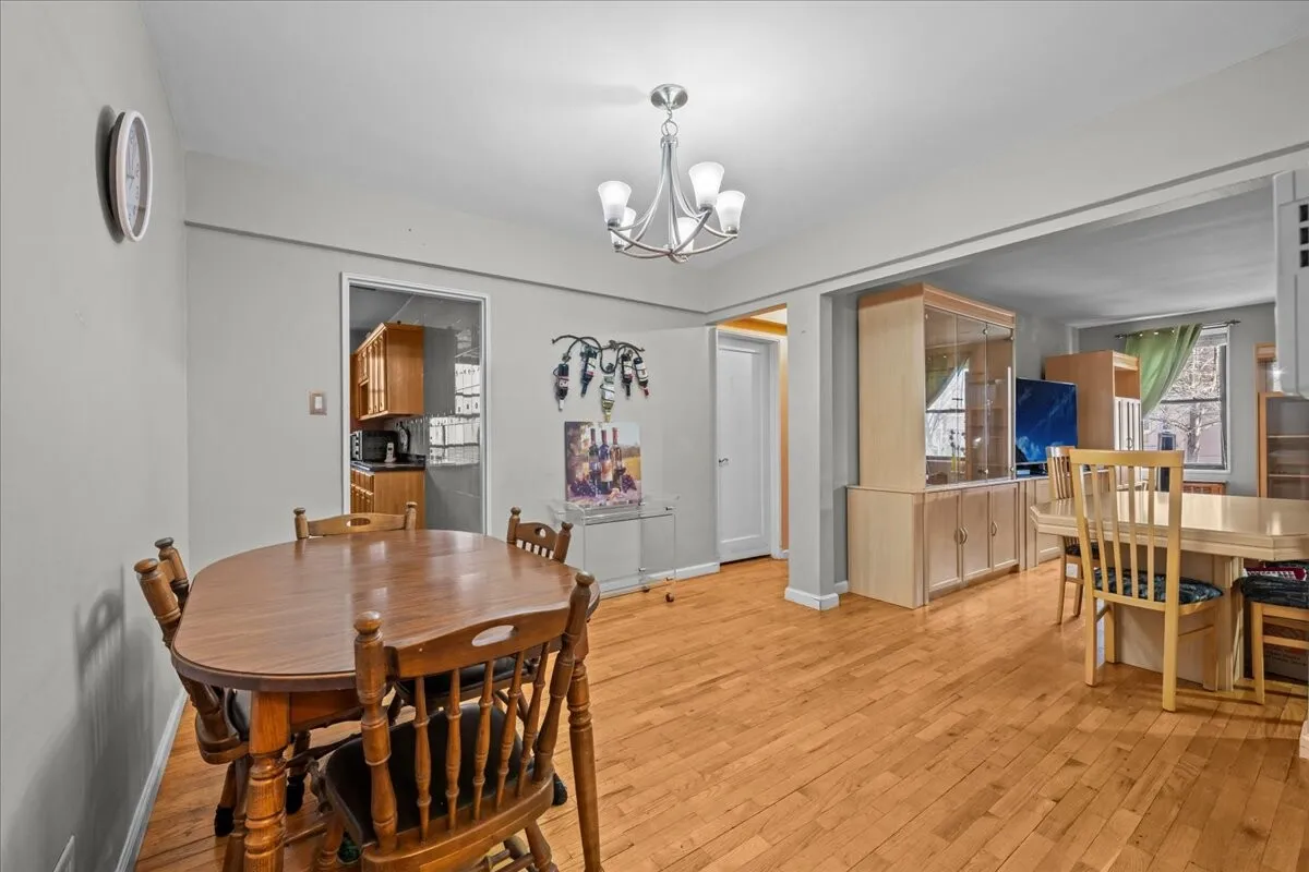 2270 Plumb 1st Street 1b, New York City, New York 11229, 2 Chambres Chambres, 5 Chambres Chambres,1 Salle de bainsSalle de bain,Residential,For Sale,PLUMB 1ST,RLS20070166 2270 Plumb 1st Street 1b, New York City, New York 11229, 2 Chambres Chambres, 5 Chambres Chambres,1 Salle de bainsSalle de bain,Residential,For Sale,PLUMB 1ST,RLS20070166