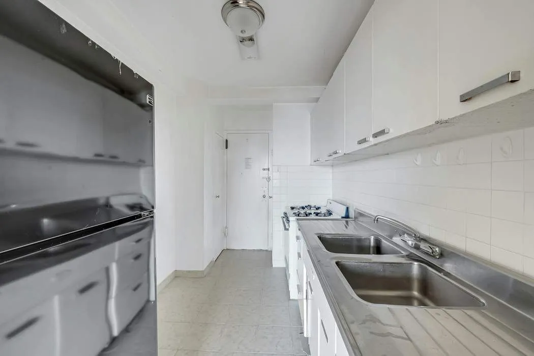 1 Fordham Hill Oval 12c, New York City, New York 10468, 2 Bedrooms Bedrooms, 4 Rooms Rooms,1 BathroomBathrooms,Residential,For Sale,Fordham Hill Oval,RLS20070342 1 Fordham Hill Oval 12c, New York City, New York 10468, 2 Bedrooms Bedrooms, 4 Rooms Rooms,1 BathroomBathrooms,Residential,For Sale,Fordham Hill Oval,RLS20070342