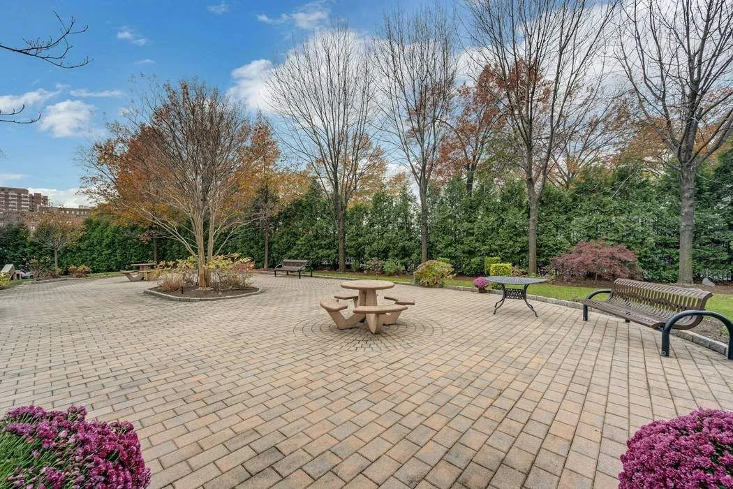 1 Fordham Hill Oval 12c, New York City, New York 10468, 2 Bedrooms Bedrooms, 4 Rooms Rooms,1 BathroomBathrooms,Residential,For Sale,Fordham Hill Oval,RLS20070342 1 Fordham Hill Oval 12c, New York City, New York 10468, 2 Bedrooms Bedrooms, 4 Rooms Rooms,1 BathroomBathrooms,Residential,For Sale,Fordham Hill Oval,RLS20070342