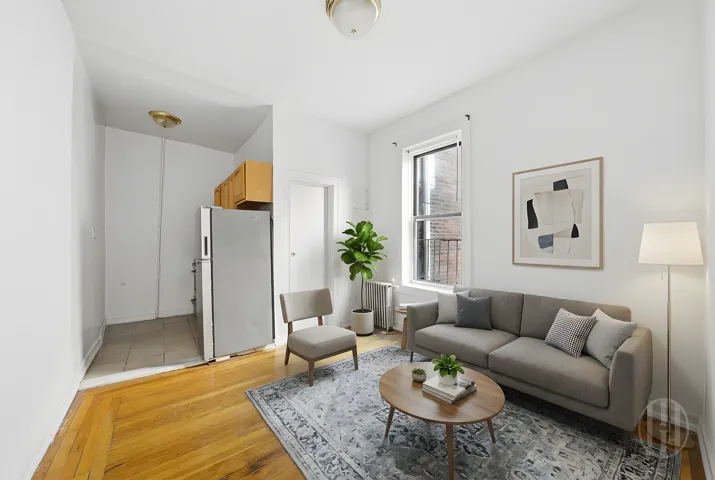 29 E 17th Street 320, New York City, New York 11226, 1 Bedroom Bedrooms, 3 Rooms Rooms,1 BathroomBathrooms,Residential Lease,For Rent,17th,RLS20070756