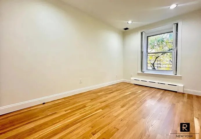 220 E 30th Street 2-3, New York City, New York 10016, 3 Bedrooms Bedrooms, 5 Rooms Rooms,3 BathroomsBathrooms,Residential Lease,For Rent,30th,RLS20070771