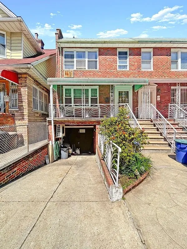 8648 21st Avenue 3, New York City, New York 11214, 3 Bedrooms Bedrooms, 6 Rooms Rooms,1 BathroomBathrooms,Residential Lease,For Rent,21ST,RLS20071135 8648 21st Avenue 3, New York City, New York 11214, 3 Bedrooms Bedrooms, 6 Rooms Rooms,1 BathroomBathrooms,Residential Lease,For Rent,21ST,RLS20071135