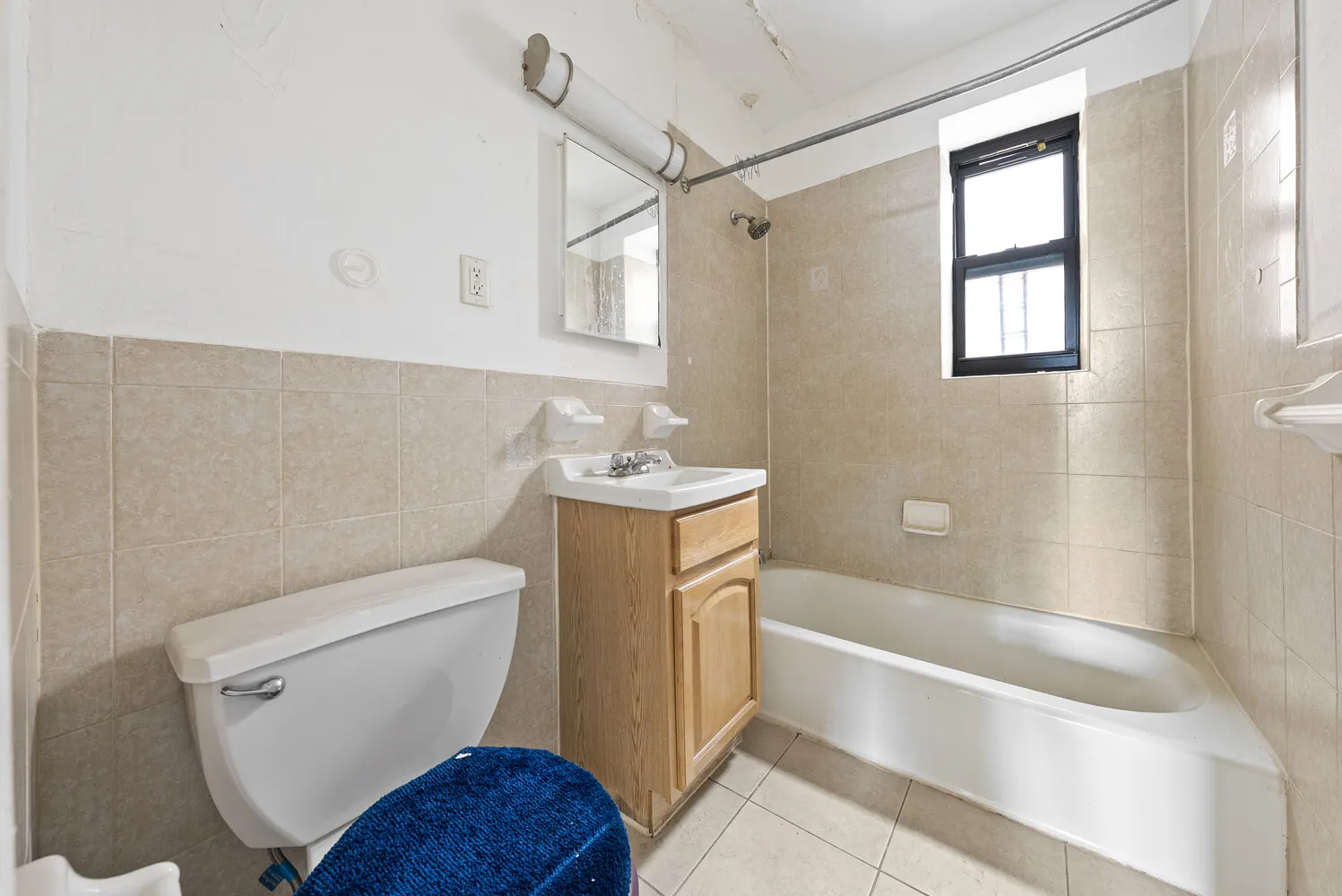 1715 Nelson Avenue 4f, New York City, New York 10453, 2 Bedrooms Bedrooms, 8 Rooms Rooms,1 BathroomBathrooms,Residential,For Sale,NELSON,RLS20071541 1715 Nelson Avenue 4f, New York City, New York 10453, 2 Bedrooms Bedrooms, 8 Rooms Rooms,1 BathroomBathrooms,Residential,For Sale,NELSON,RLS20071541