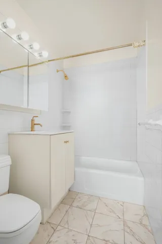 200 W 79TH Street, New York City, NY 10024