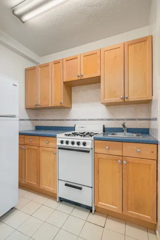 200 W 79TH Street, New York City, NY 10024