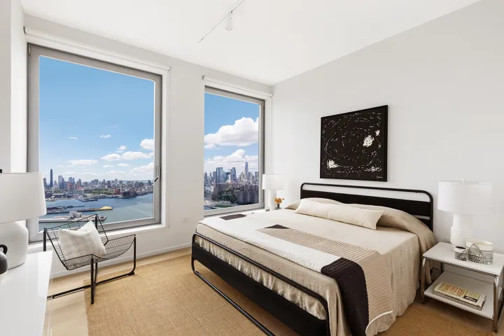 8 S 4th Street, New York City, NY 11249