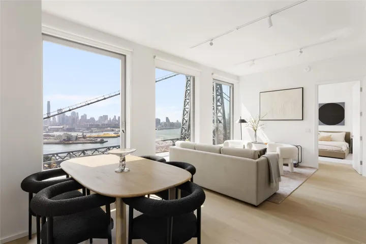 8 S 4th Street, New York City, NY 11249