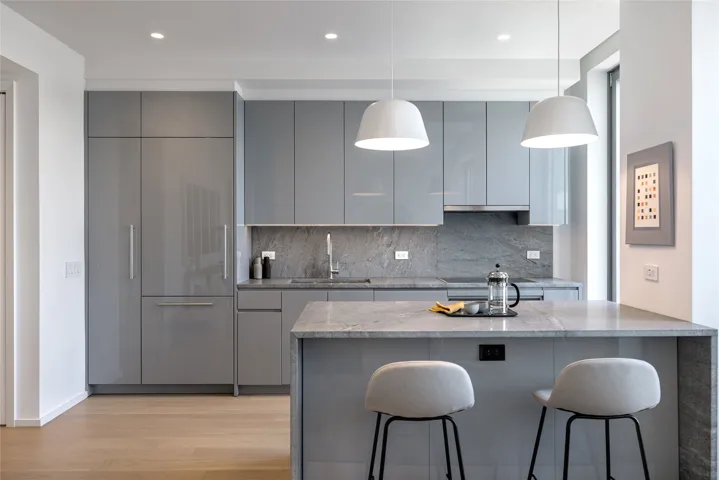 8 S 4th Street, New York City, NY 11249