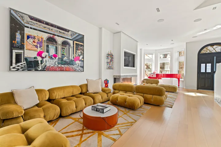 163 W 76TH Street, New York City, NY 10023