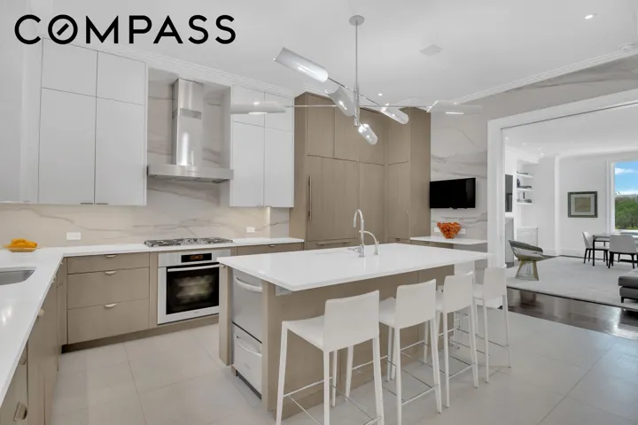 988 5th Avenue, New York City, NY 10075