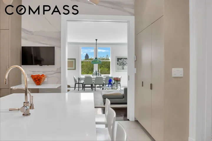 988 5th Avenue, New York City, NY 10075