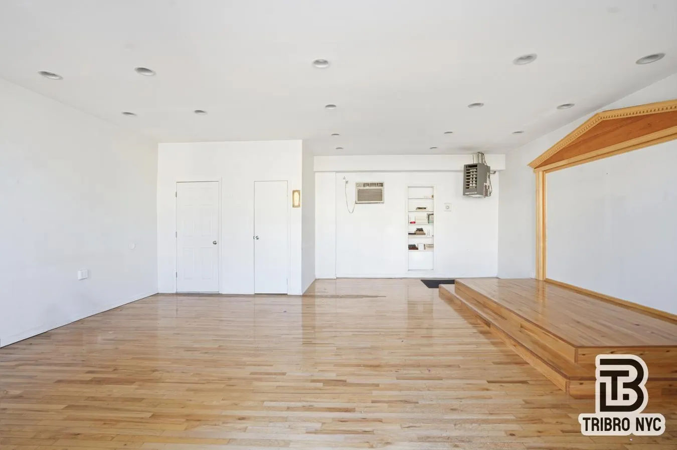 348 E 110th Street Retail, New York City, New York 10029, 2 Chambres Chambres,1 Salle de bainsSalle de bain,Residential Lease,A Louer,110th,RLS20073548 348 E 110th Street Retail, New York City, New York 10029, 2 Chambres Chambres,1 Salle de bainsSalle de bain,Residential Lease,A Louer,110th,RLS20073548