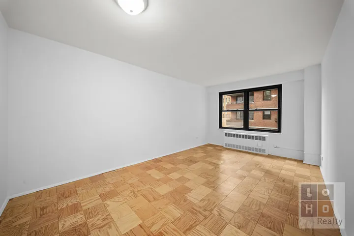 415 Grand Street, New York City, NY 10002