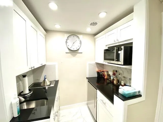 111 E 56th Street 907, New York City, New York 10022, 1 Bedroom Bedrooms, 2 Rooms Rooms,1 BathroomBathrooms,Residential,For Sale,56th,RLS20075548 111 E 56th Street 907, New York City, New York 10022, 1 Bedroom Bedrooms, 2 Rooms Rooms,1 BathroomBathrooms,Residential,For Sale,56th,RLS20075548