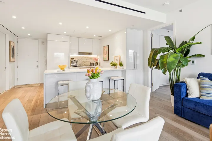 150 E 23RD Street, New York City, NY 10010