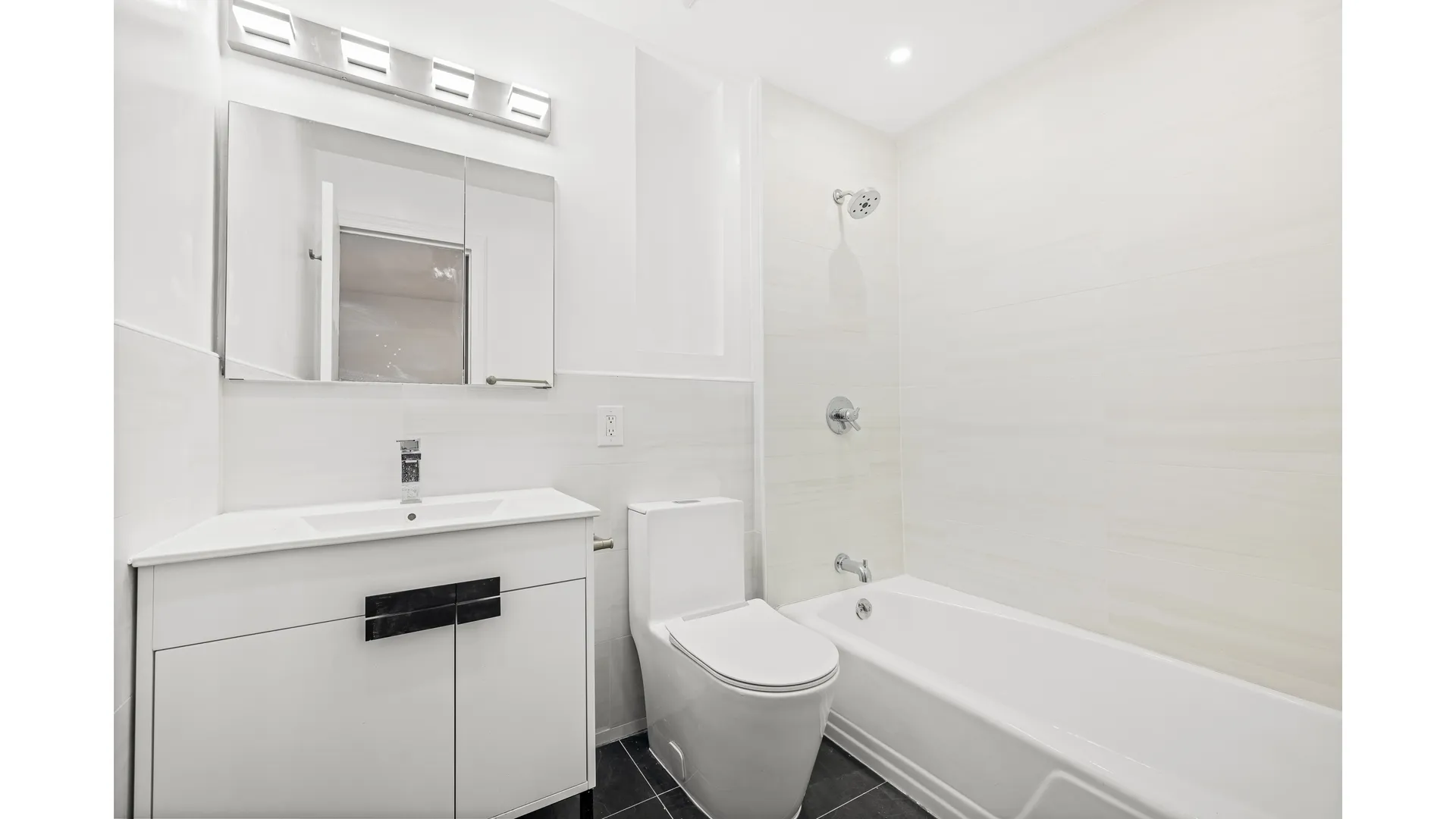 136 Atlantic Avenue 3, New York City, New York 11201, 3 Bedrooms Bedrooms, 8 Rooms Rooms,2 BathroomsBathrooms,Residential Lease,For Rent,ATLANTIC,RLS20075683 136 Atlantic Avenue 3, New York City, New York 11201, 3 Bedrooms Bedrooms, 8 Rooms Rooms,2 BathroomsBathrooms,Residential Lease,For Rent,ATLANTIC,RLS20075683