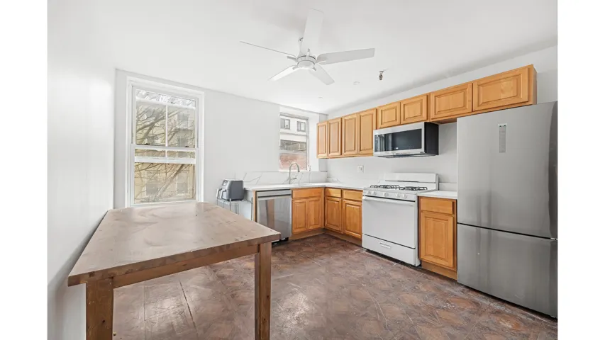 136 Atlantic Avenue 3, New York City, New York 11201, 3 Bedrooms Bedrooms, 8 Rooms Rooms,2 BathroomsBathrooms,Residential Lease,For Rent,ATLANTIC,RLS20075683