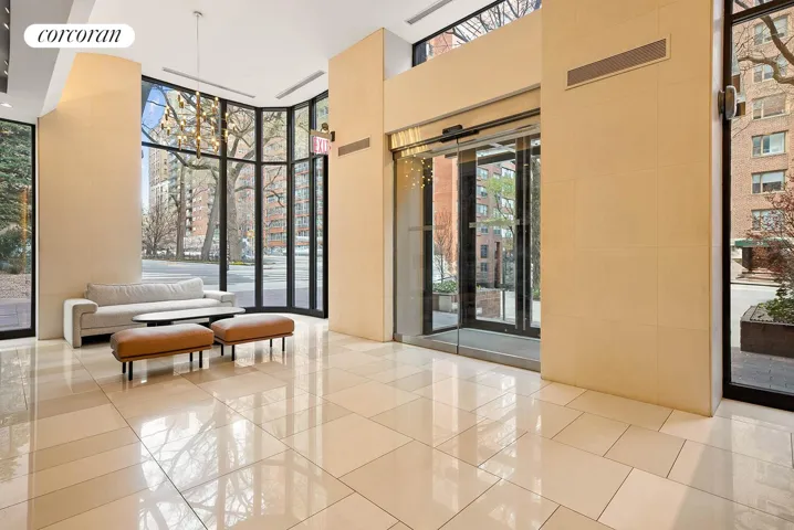52 E END Avenue, New York City, NY 10028