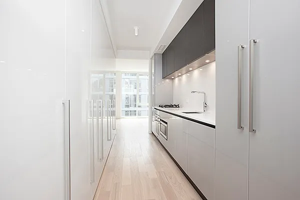 540 W 49th Street, New York City, NY 10019