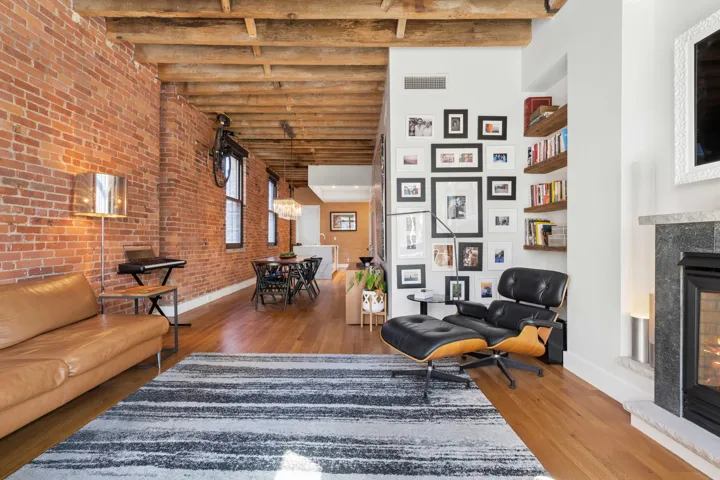 406 W 45TH Street, New York City, NY 10036