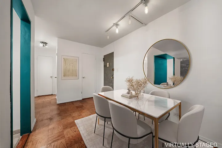 210 E Broadway, New York City, NY 10002