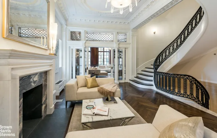 15 W 68TH Street, New York City, NY 10023