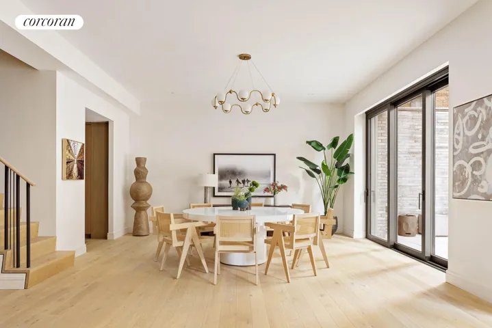 428 W 19TH Street, New York City, NY 10011