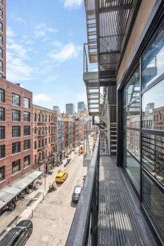 179 Ludlow Street, New York City, NY 10002