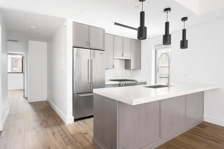 179 Ludlow Street, New York City, NY 10002
