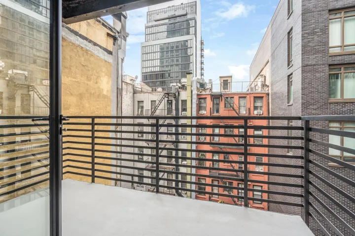 179 Ludlow Street, New York City, NY 10002