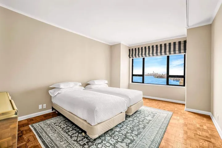 425 E 58th Street, New York City, NY 10022