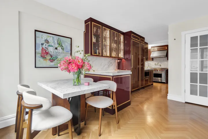 420 E 55TH Street, New York City, NY 10022