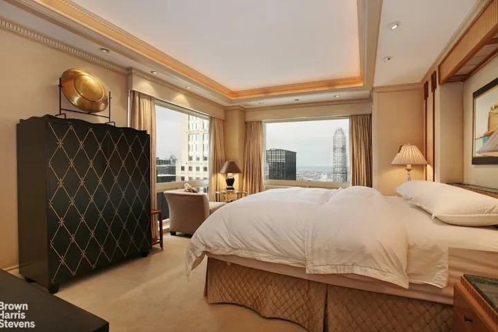 721 5TH Avenue, New York City, NY 10022