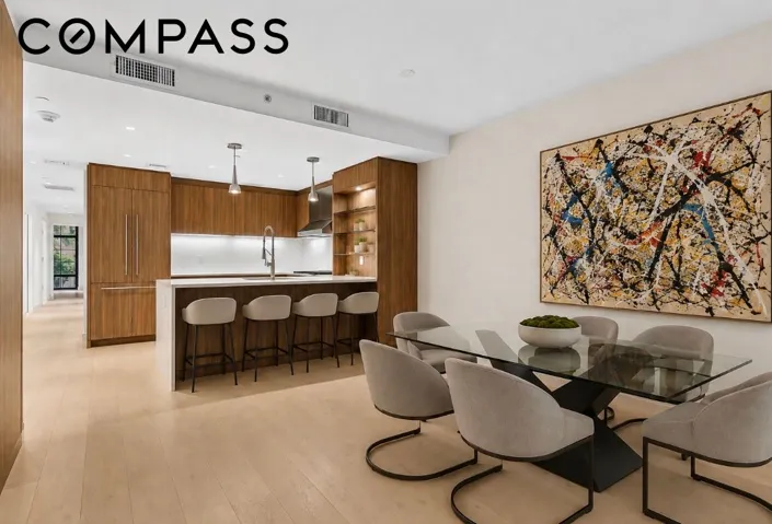 324 E 93rd Street, New York City, NY 10128