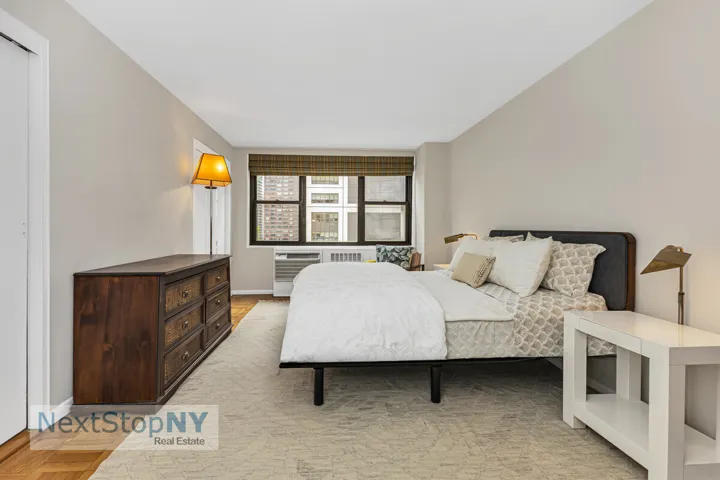 235 E 57TH Street, New York City, NY 10022