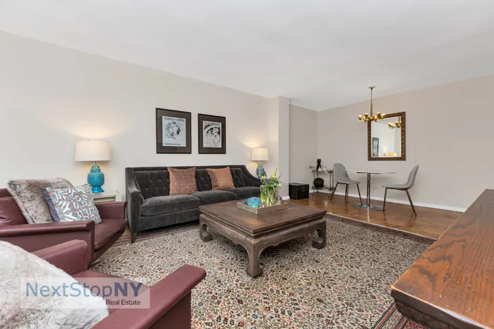 235 E 57TH Street, New York City, NY 10022