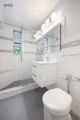 302 E 88TH Street, New York City, NY 10128