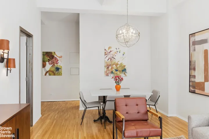 148 W 23RD Street, New York City, NY 10011