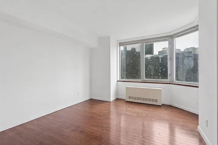 500 W 43rd Street, New York City, NY 10036