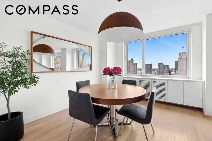 301 W 53rd Street, New York City, NY 10019