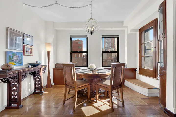 123 E 37TH Street, New York City, NY 10016
