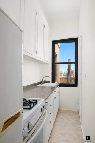 310 W 106th Street, New York City, NY 10025