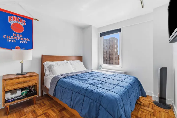 201 E 25th Street, New York City, NY 10010