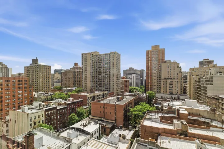 201 E 25th Street, New York City, NY 10010